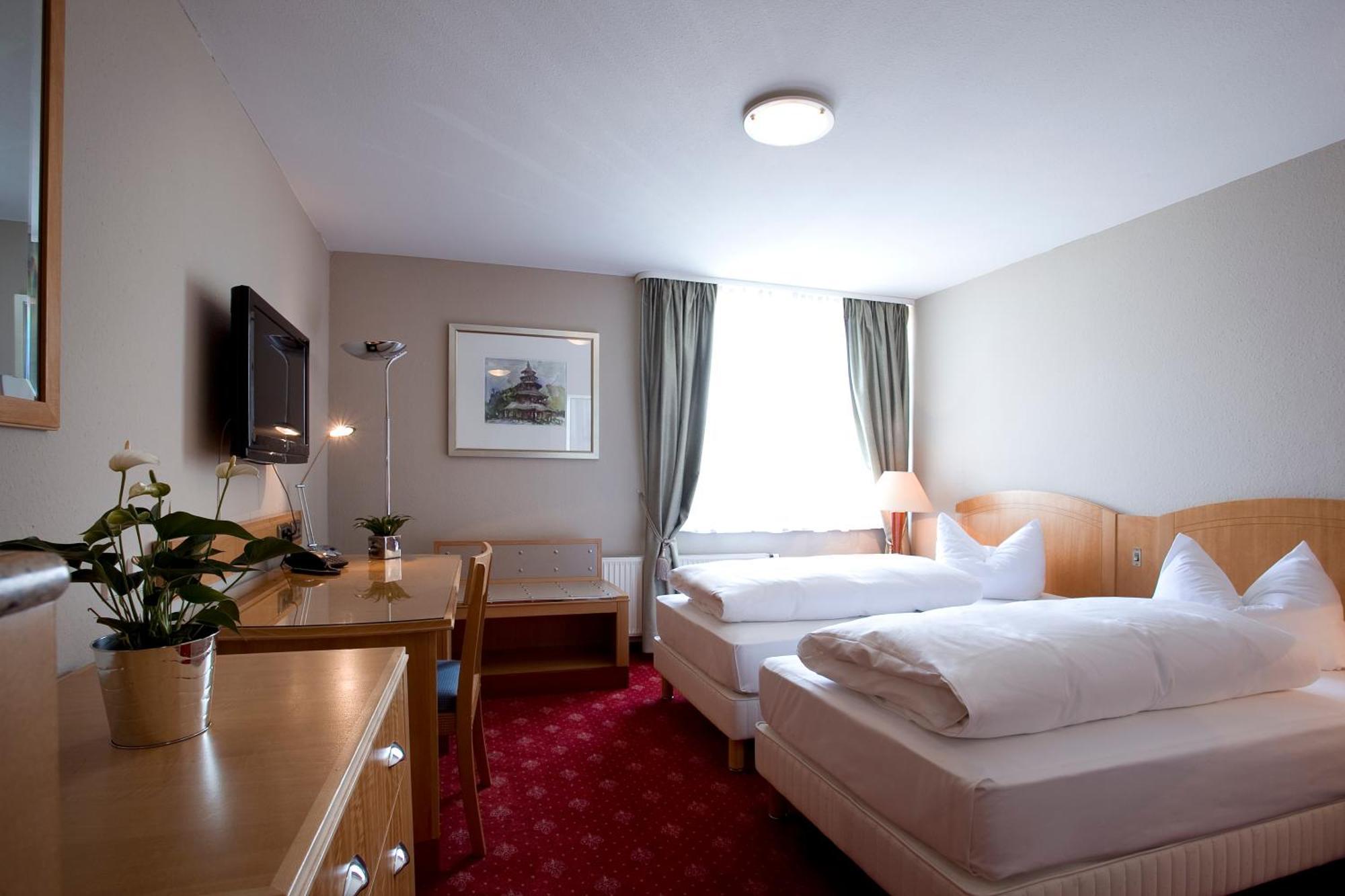 Hotel Das Kleine Ritz Fellbach Dış mekan fotoğraf